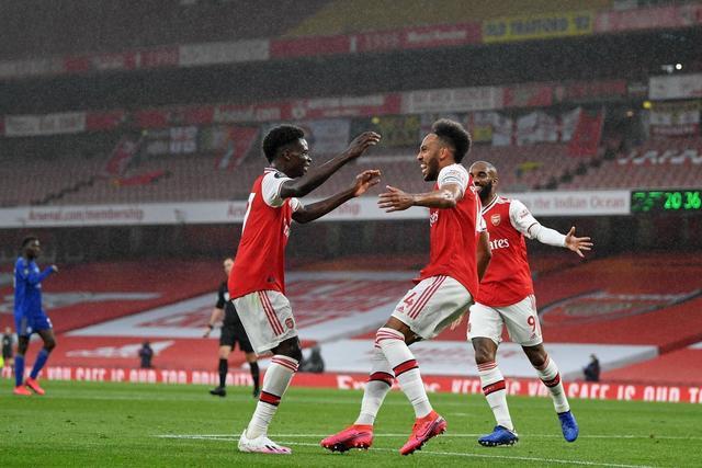  莱斯特城客场战平埃弗顿终止颓势