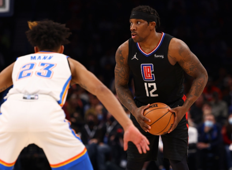  亚历山大全面发挥，雷霆多点开花大胜马刺